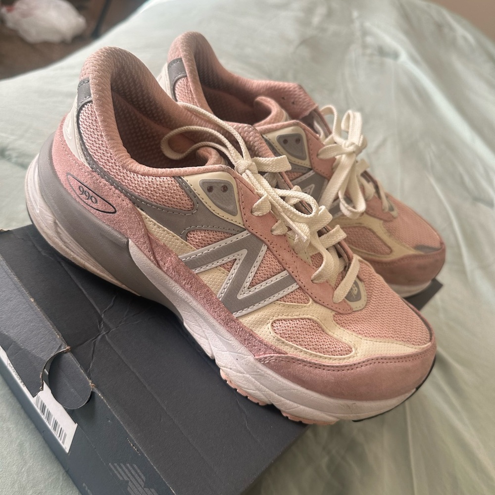 NEW BALANCE